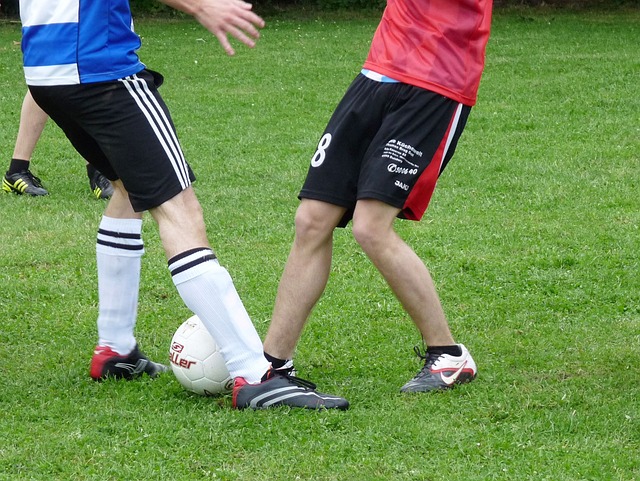 沙特变了：从为C罗本泽马豪掷千金，到对萨拉赫精打细算？